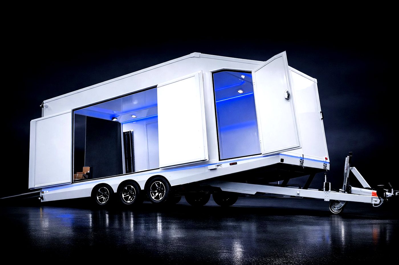 REMORQ — Premium Enclosed Transport